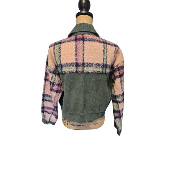 Entro cropped corduroy green and pink button up jacket, size small - Picture 2 of 4